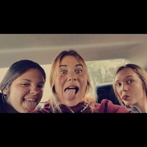 Meet your Posher, Jena